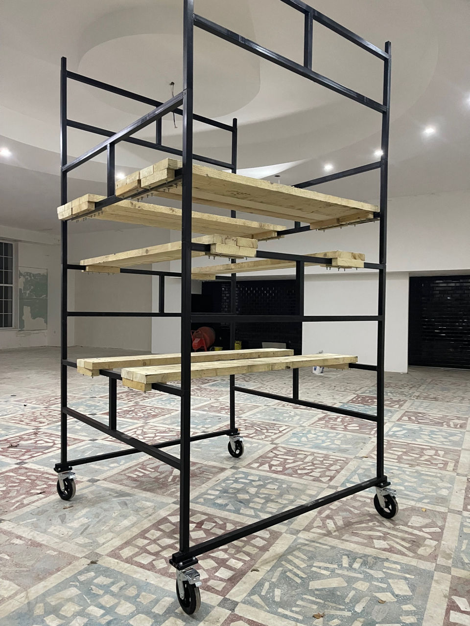 Schele pentru constructie. Cтроительные леса для ФАСАДНЫХ и ВНУТРЕННИХ работ.  АРЕНДА.  ПРОДАЖА. фото 18