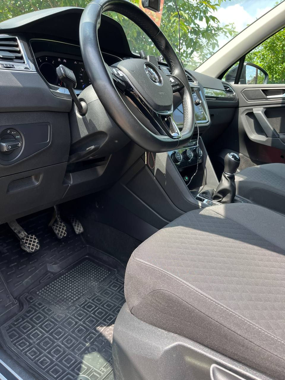 Volkswagen Tiguan фото 11
