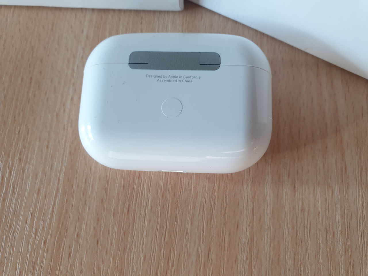 Airpods pro ibox store 78122104413 кирочная 5. AIRPODS Pro 4.