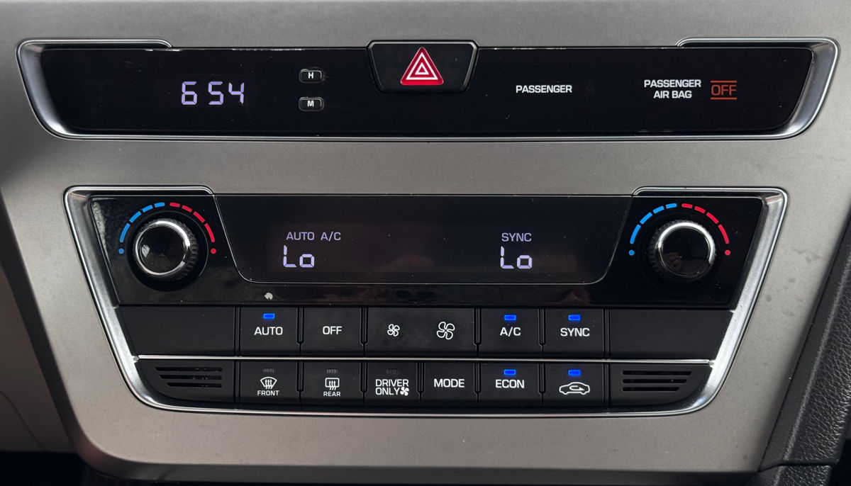 Hyundai Sonata foto 9