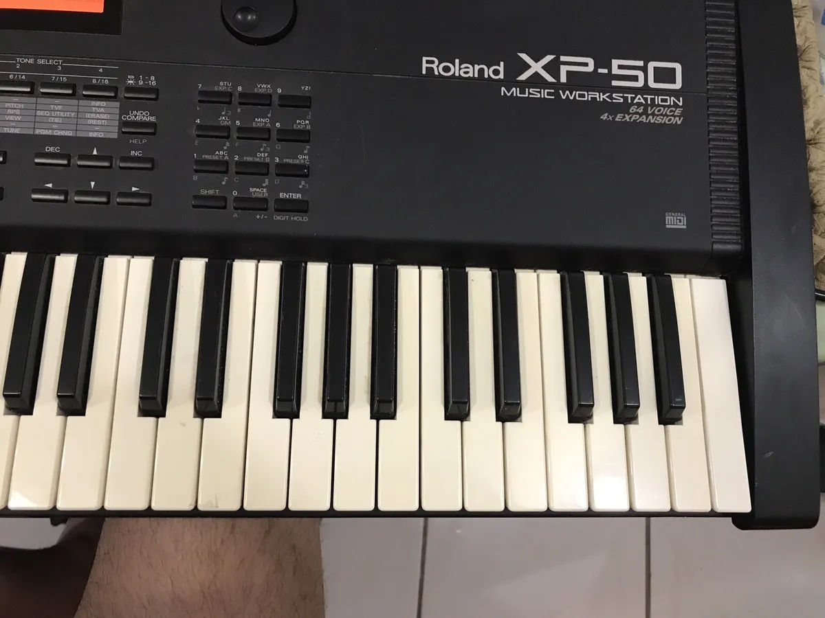 YAMAHA MM6=360euro; Yamaha SY77 fm sinthez = 770evro; Roland XP50=650evro;Roland GW-8=550euro. фото 7