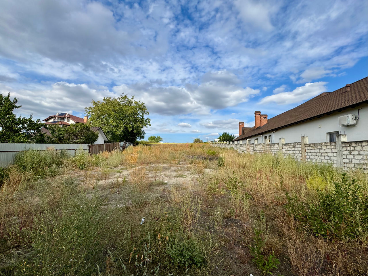 Vînzare teren 14 ari sub construcții, Goianul Nou