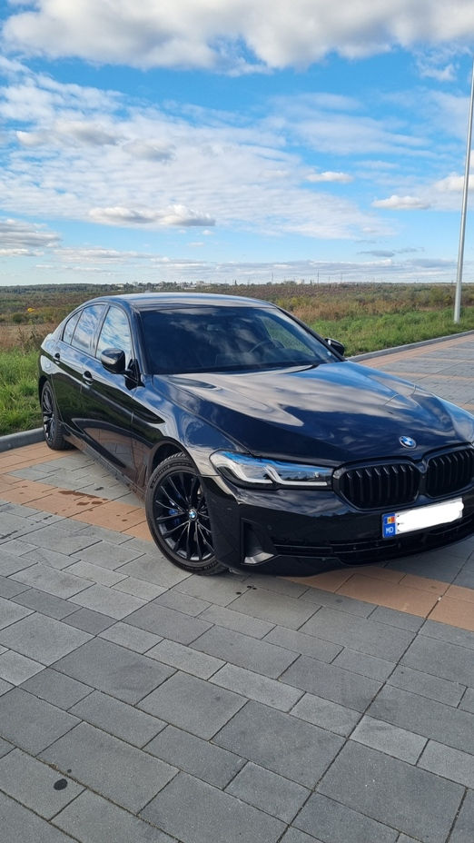 BMW 5 Series foto 0