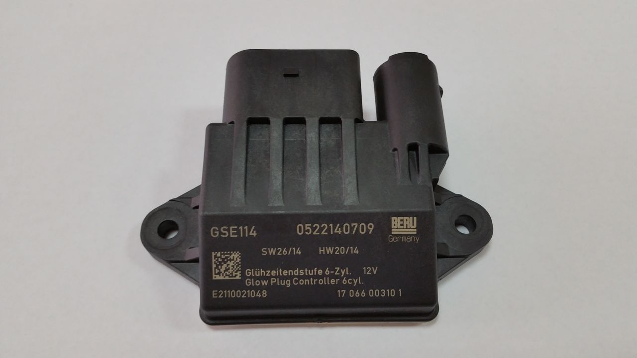 Реле свечей накала Mercedes OM642 3.0 дизель