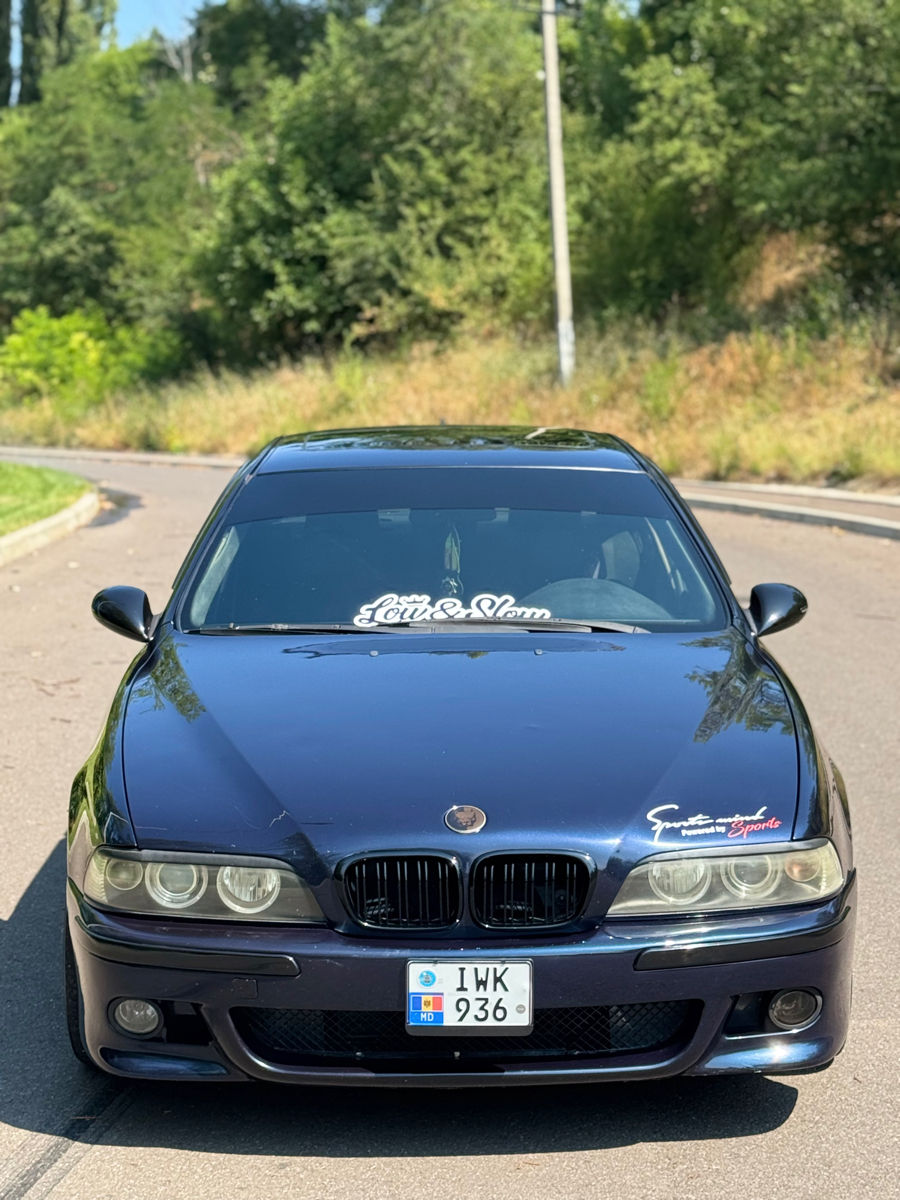 BMW 5 Series foto 4