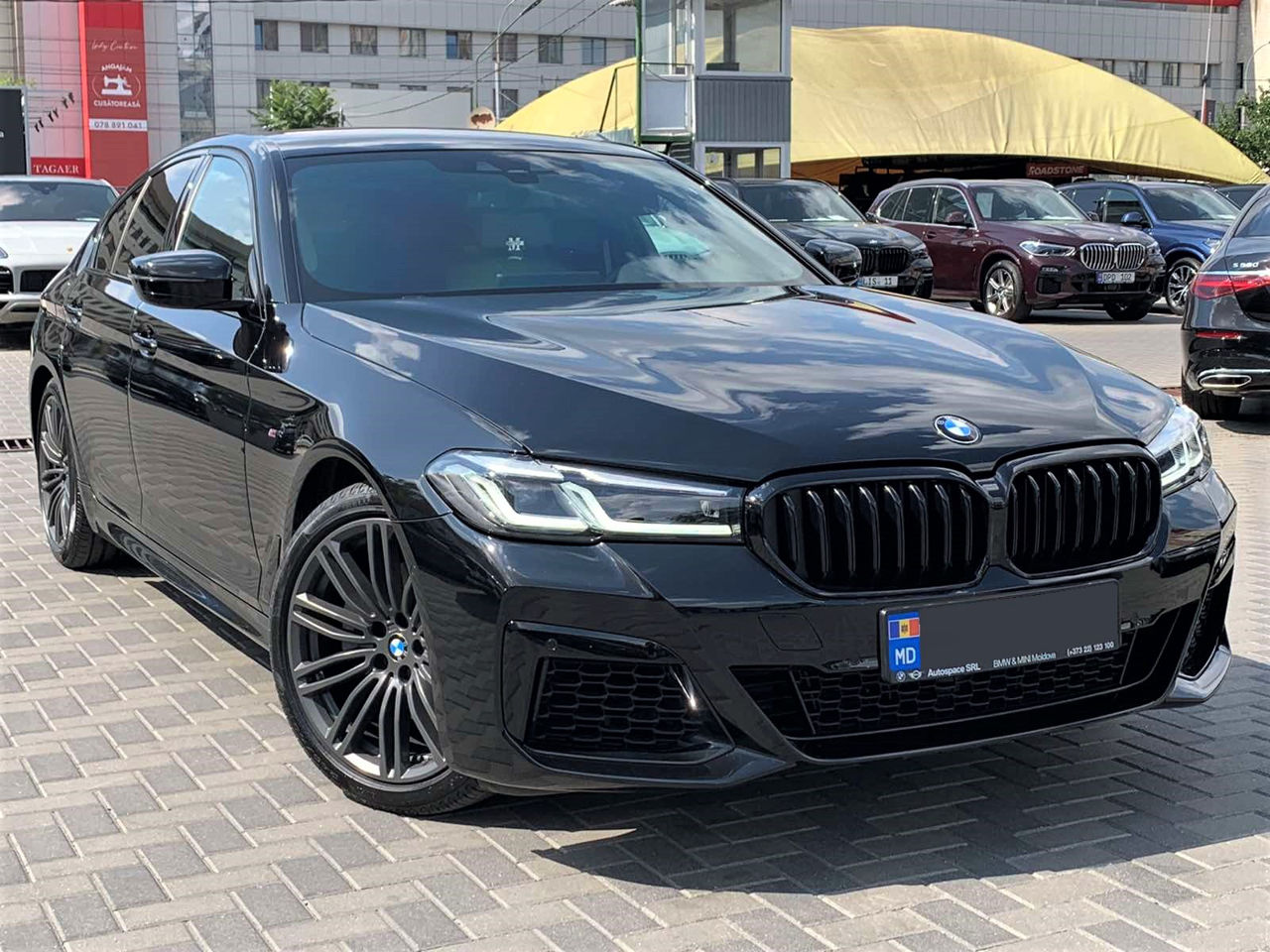 BMW 5 Series foto 3