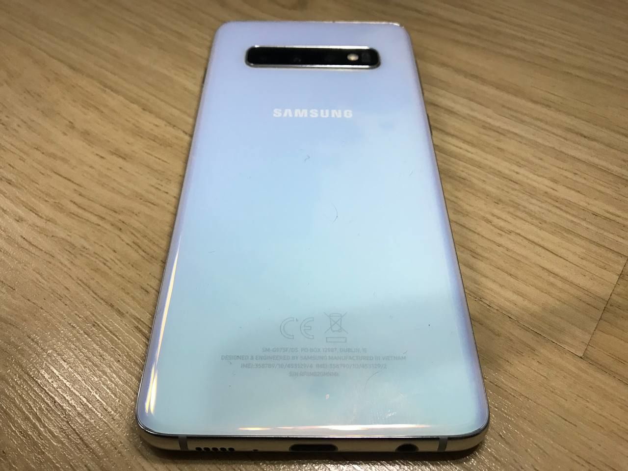 Новый Galaxy S10 | Нерабочий дисплей!