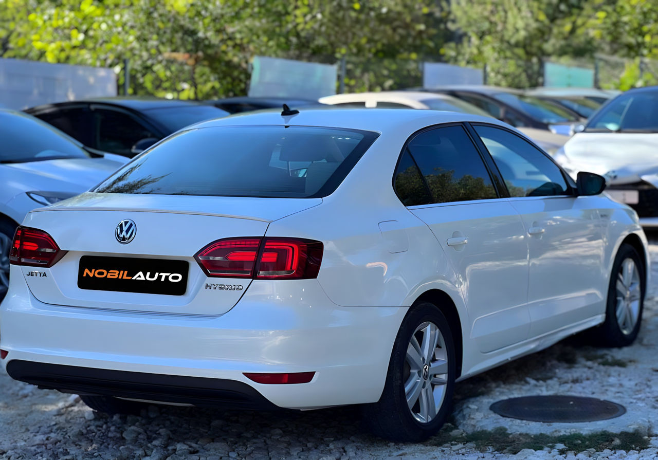 Volkswagen Jetta foto 4