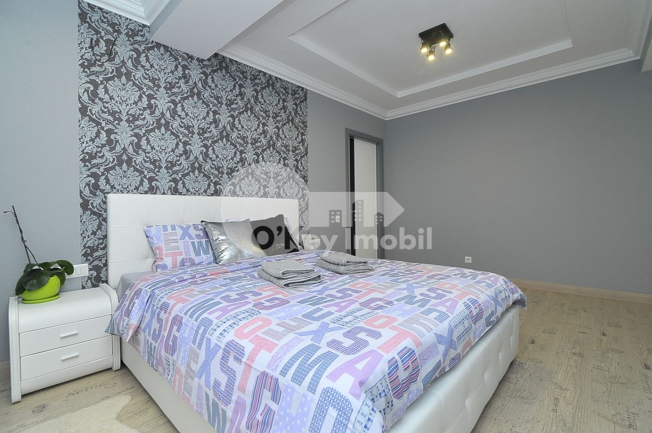 Apartament cu 2 camere, 80 m², Centru, Chișinău foto 1