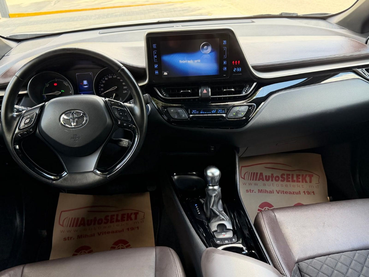 Toyota C-HR 2019 photo 11