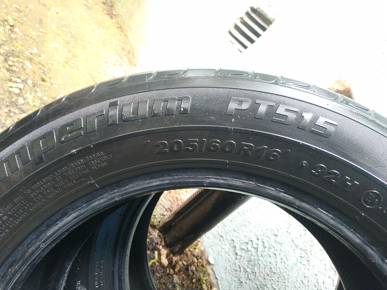 4 колеса 205/60 R16 1 пара Michelin 1 пара Petlas лето