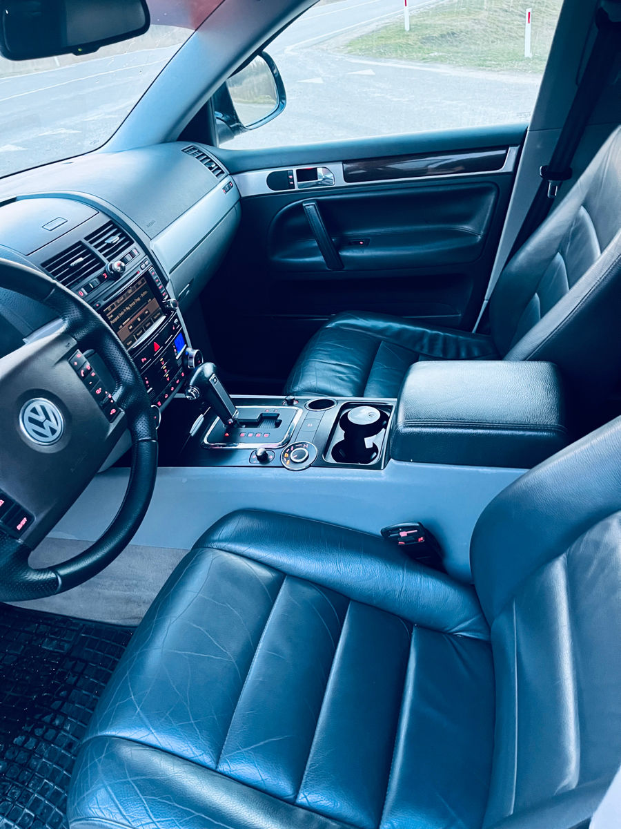 Volkswagen Touareg foto 6