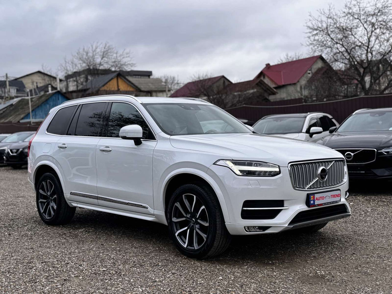 Volvo XC90 foto 1