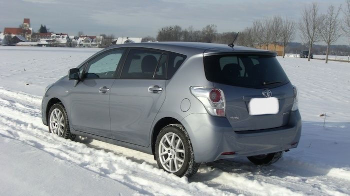 Toyota Verso фото 0