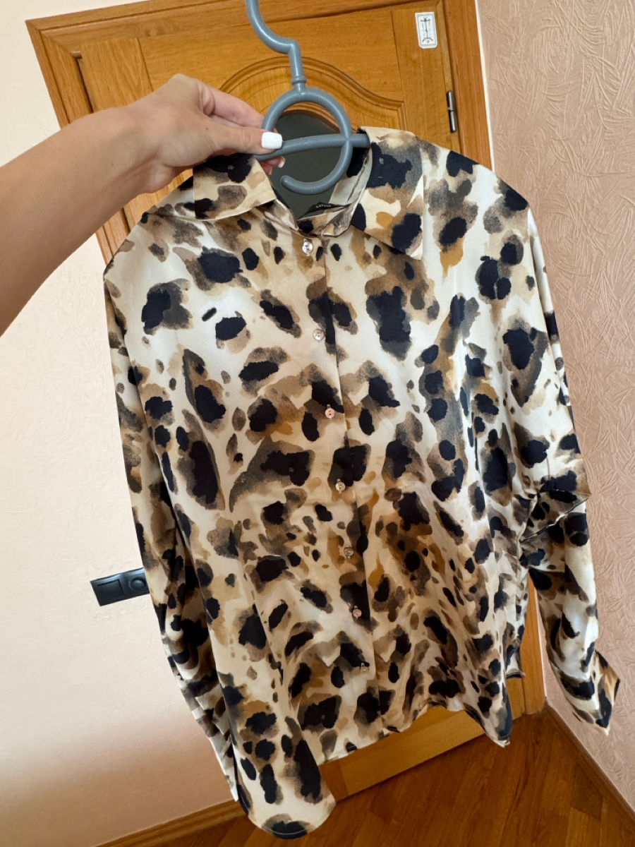 Vand cămașa pentru femei Mango , nefiind purtată! foto 0