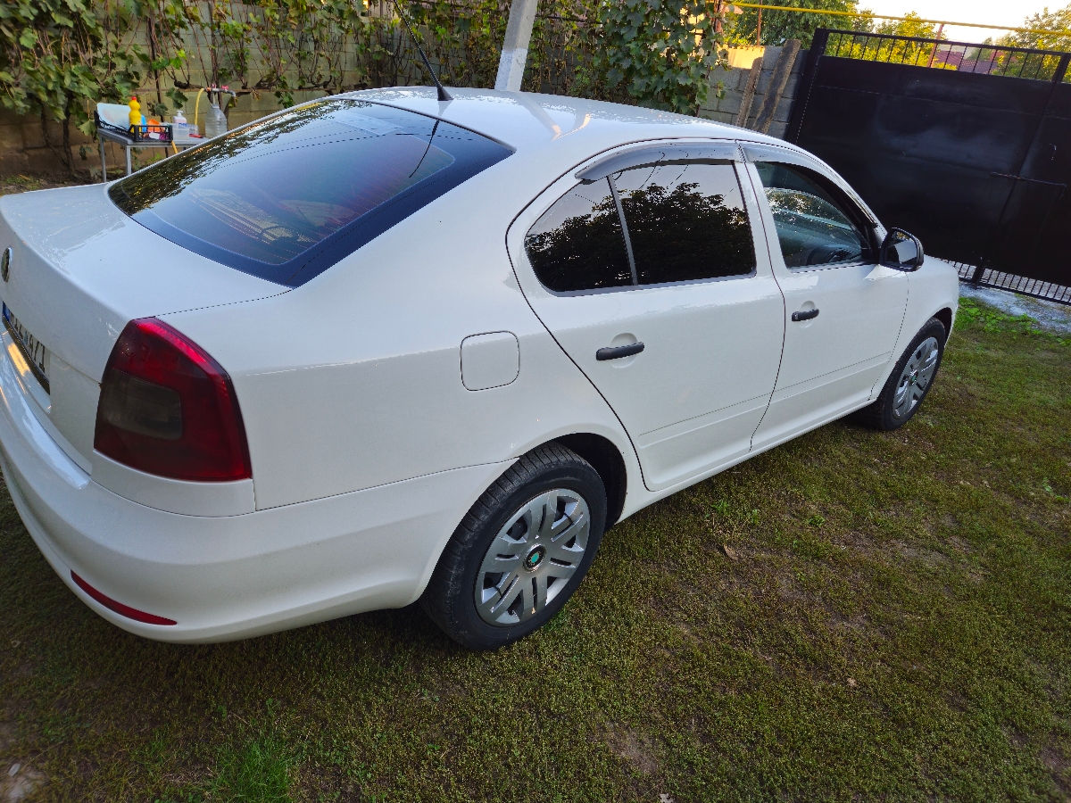 Skoda Octavia foto 2