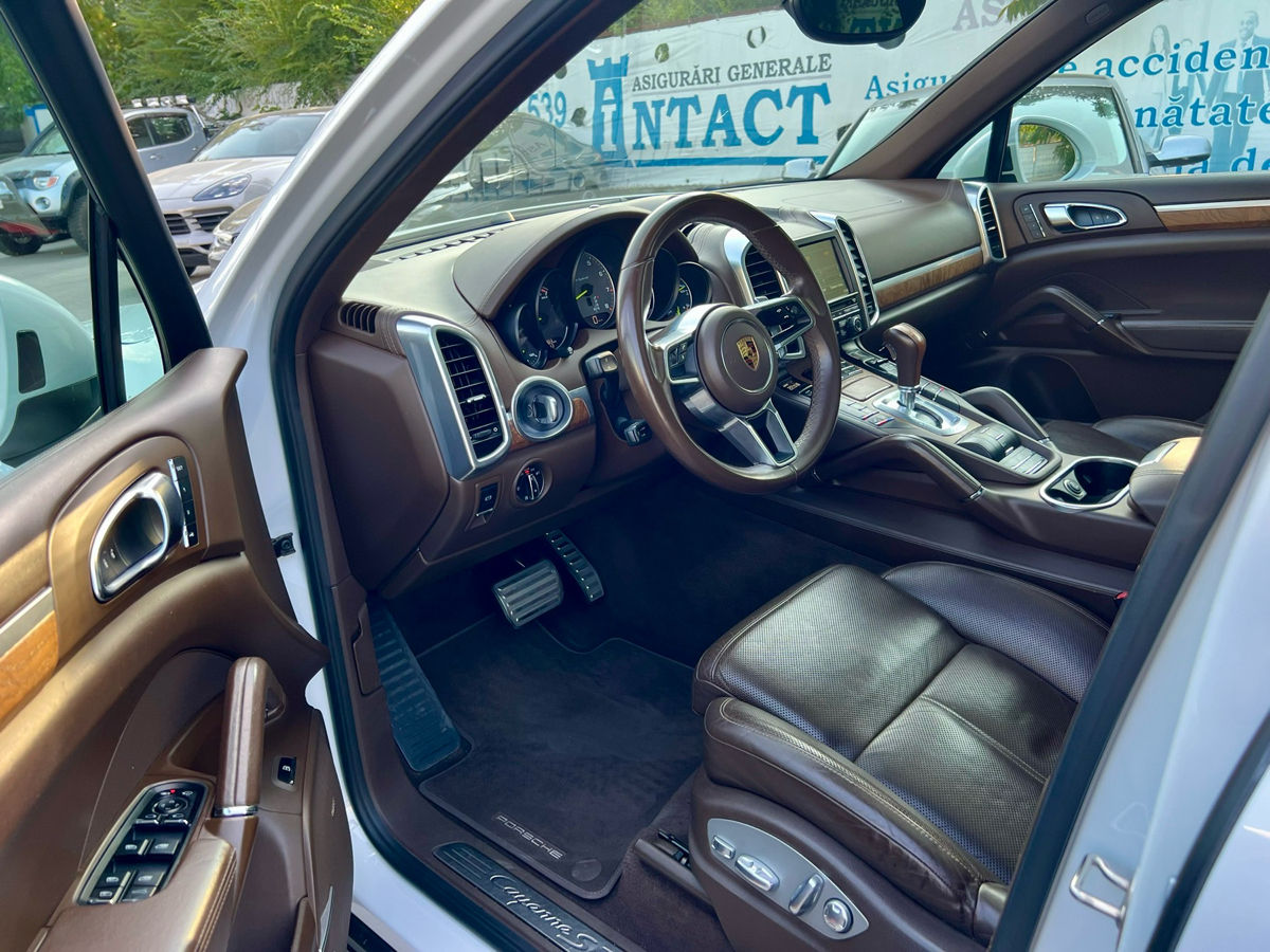 Porsche Cayenne foto 5