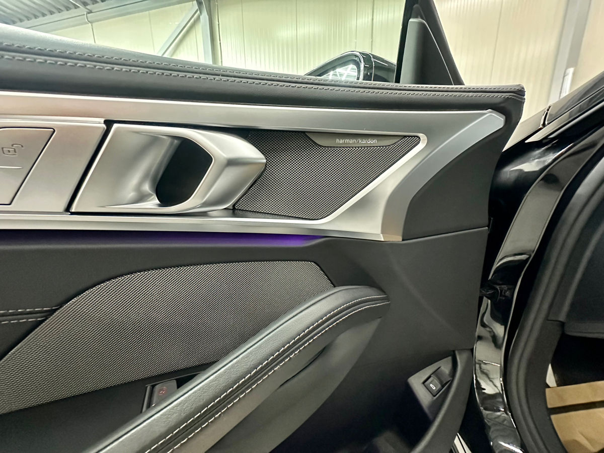 BMW 8 Series foto 5