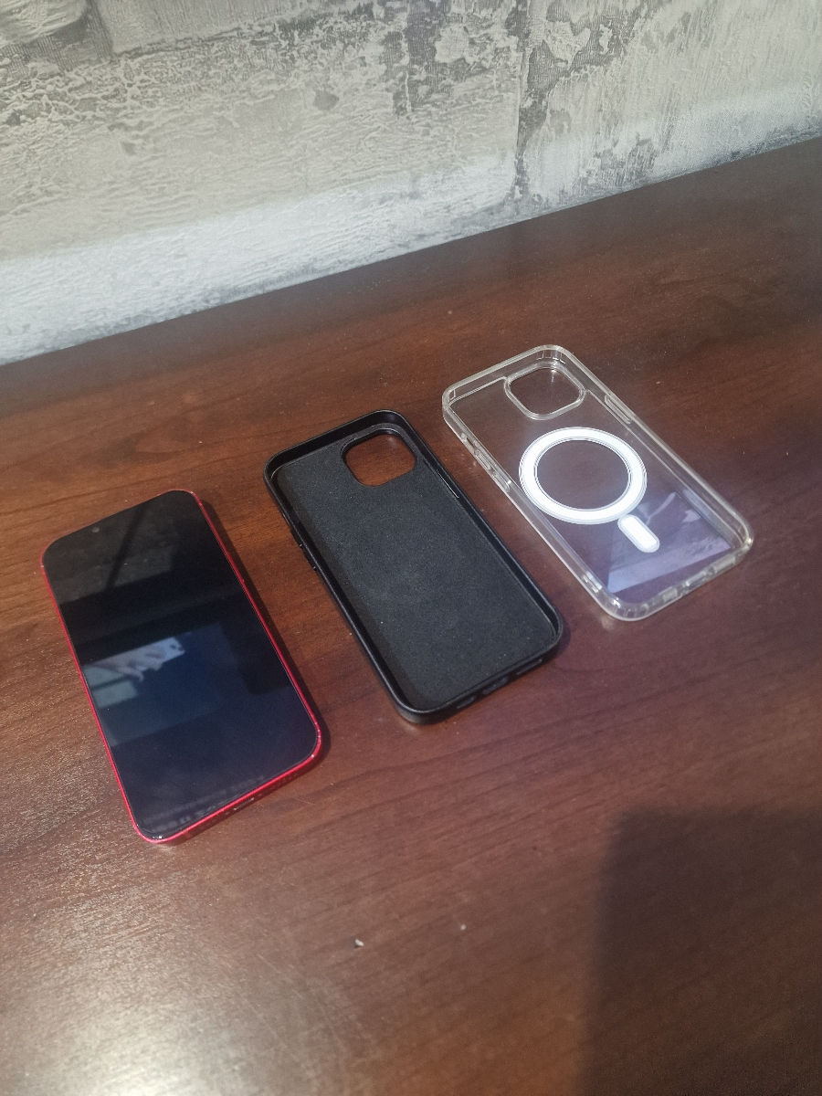 IPhone 14 Red  128 GB + cadou 3 huse foto 3