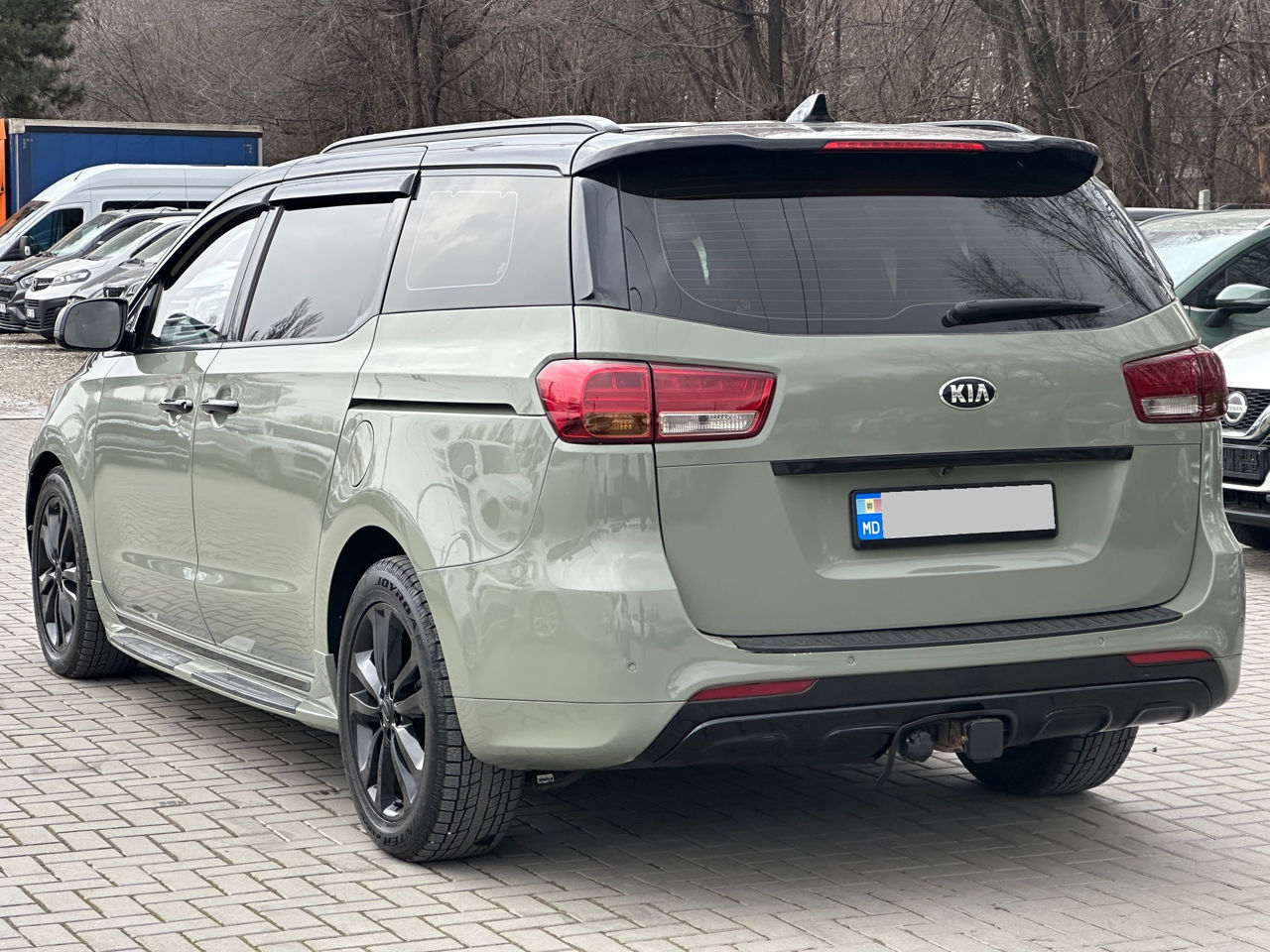 KIA Carnival фото 4