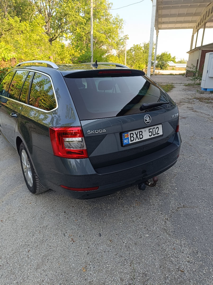 Skoda Octavia foto 4