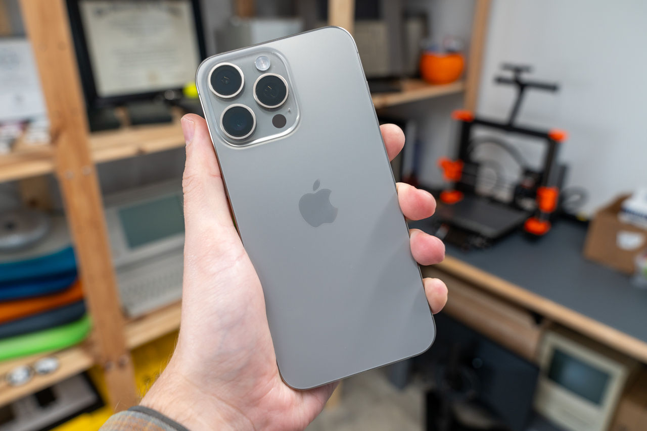 iPhone 15 Pro Max foto 1