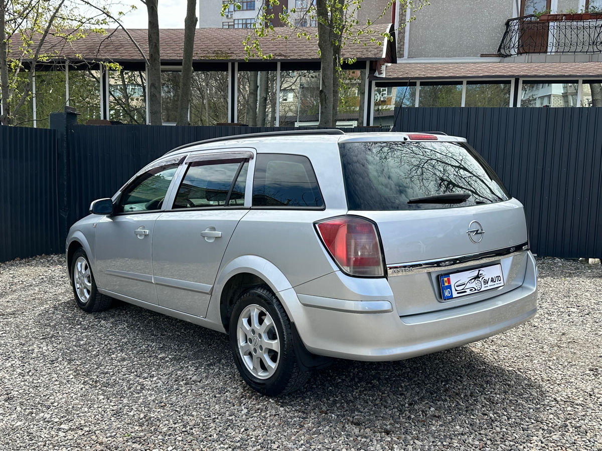 Opel Astra foto 5
