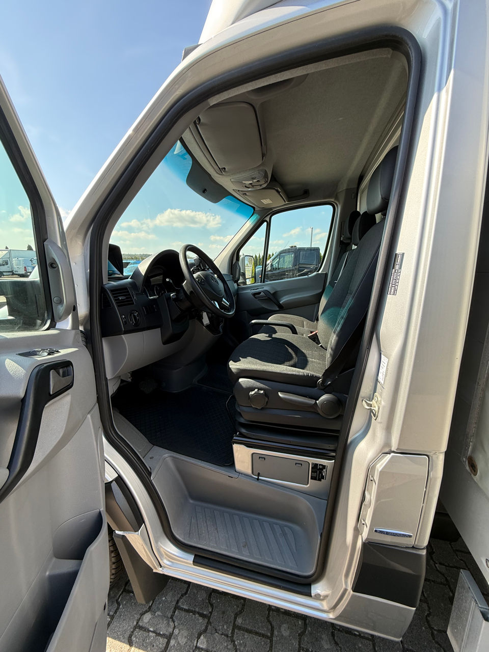 Mercedes Sprinter 519 CDI бортовая платформа с тентом фото 6