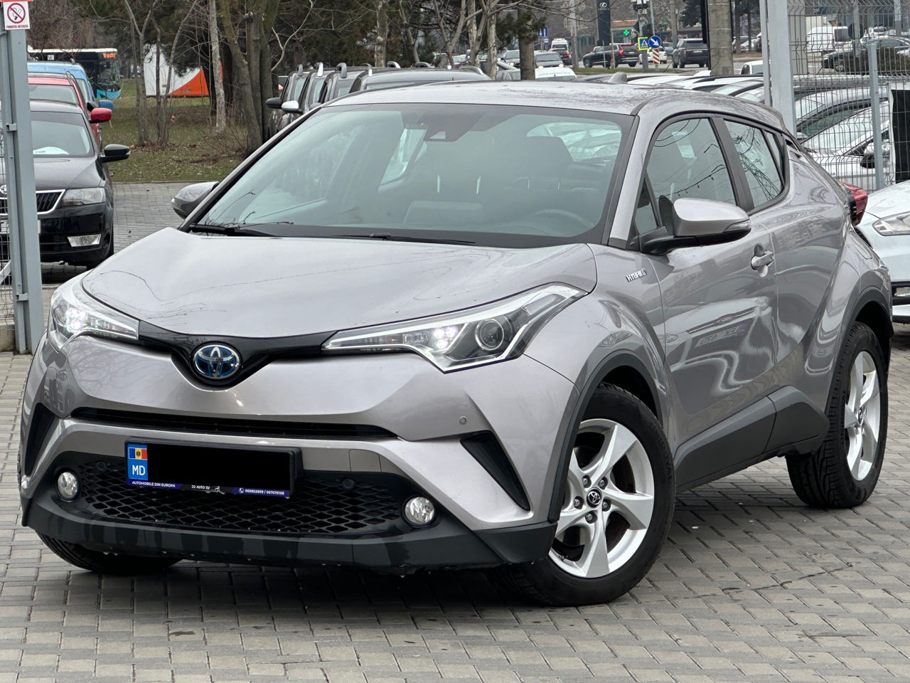 Toyota C-HR foto 0