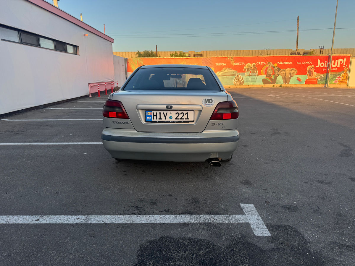 Volvo S40 foto 2