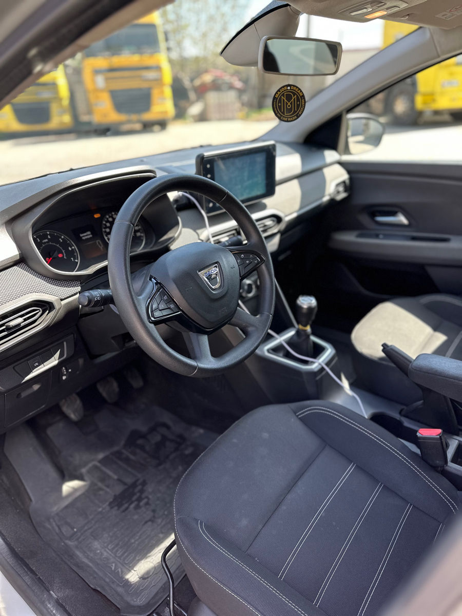 Dacia Logan foto 5