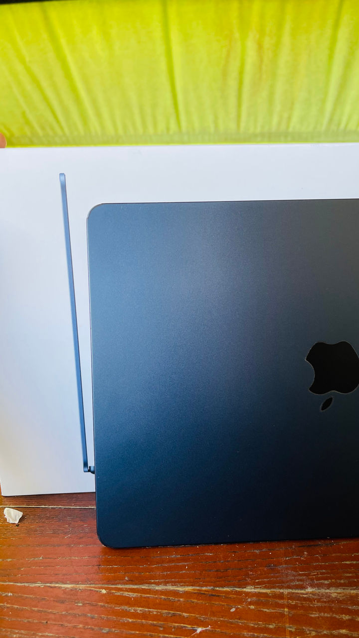 Apple MacBook Air M2  foto 2