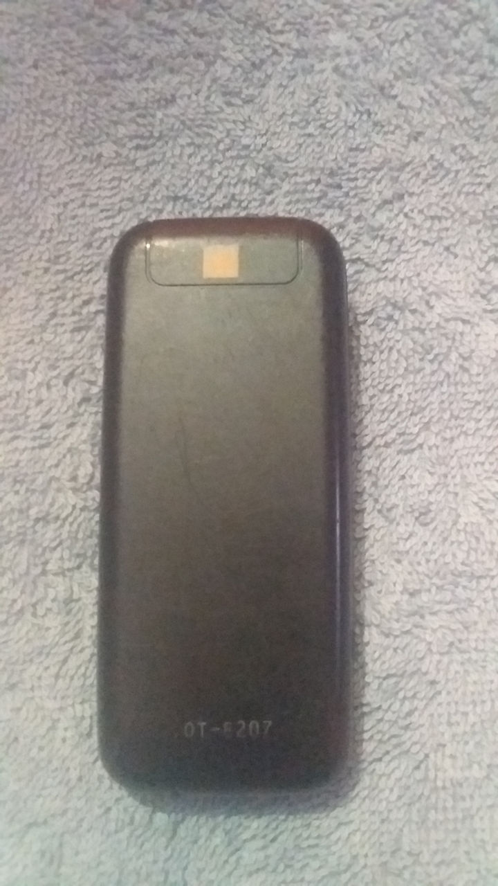 V nd Telefon ALCATEL Cu Butoane