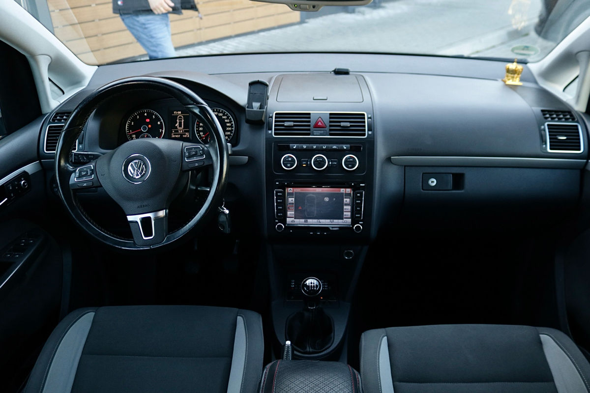 Volkswagen Touran фото 7