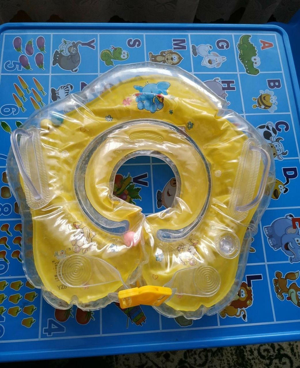 Горка для ванночки и круг для плавания