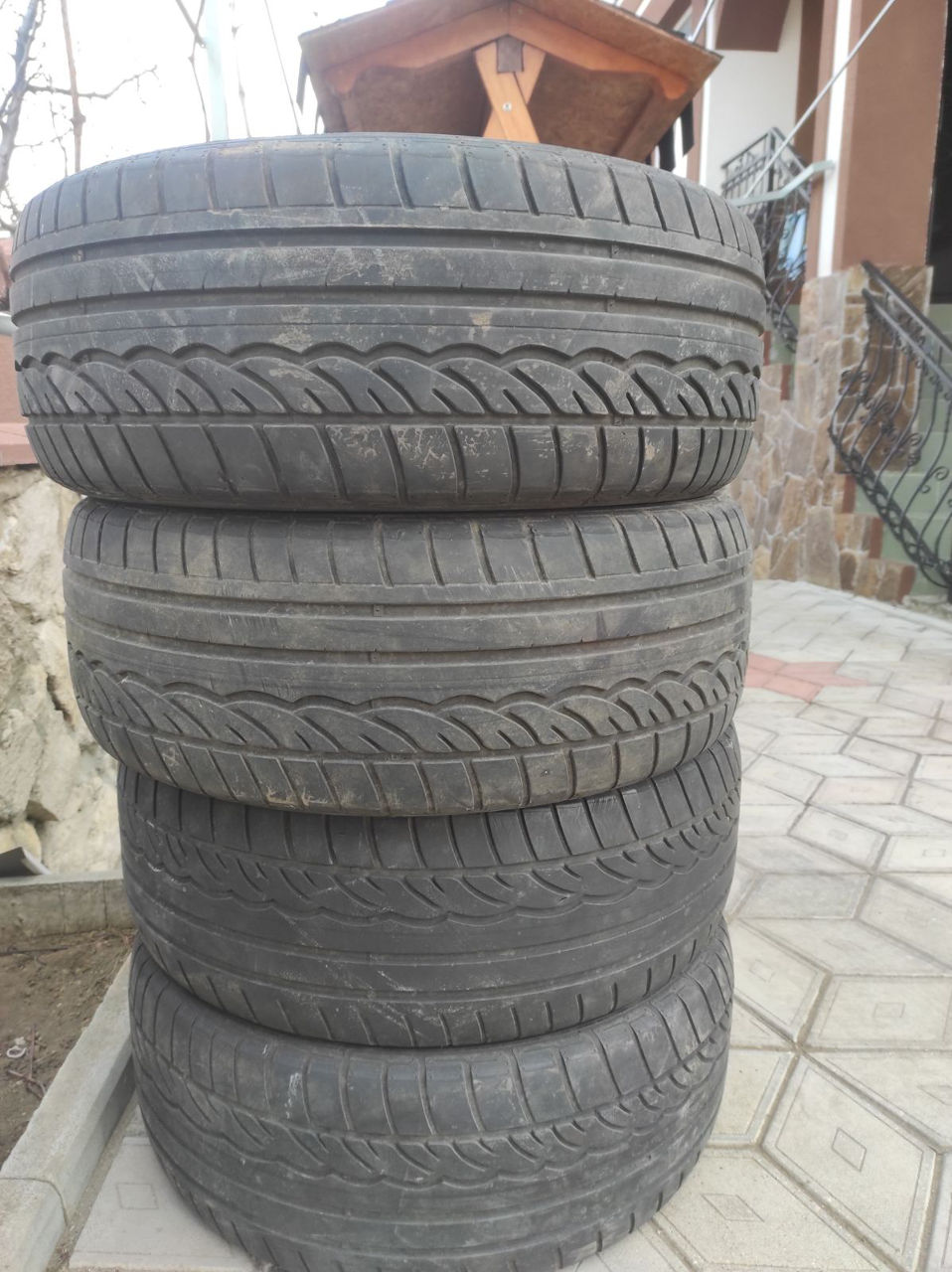 235/55 R17