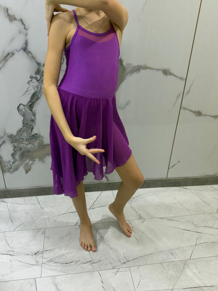 Costum de dans sportiv. foto 1