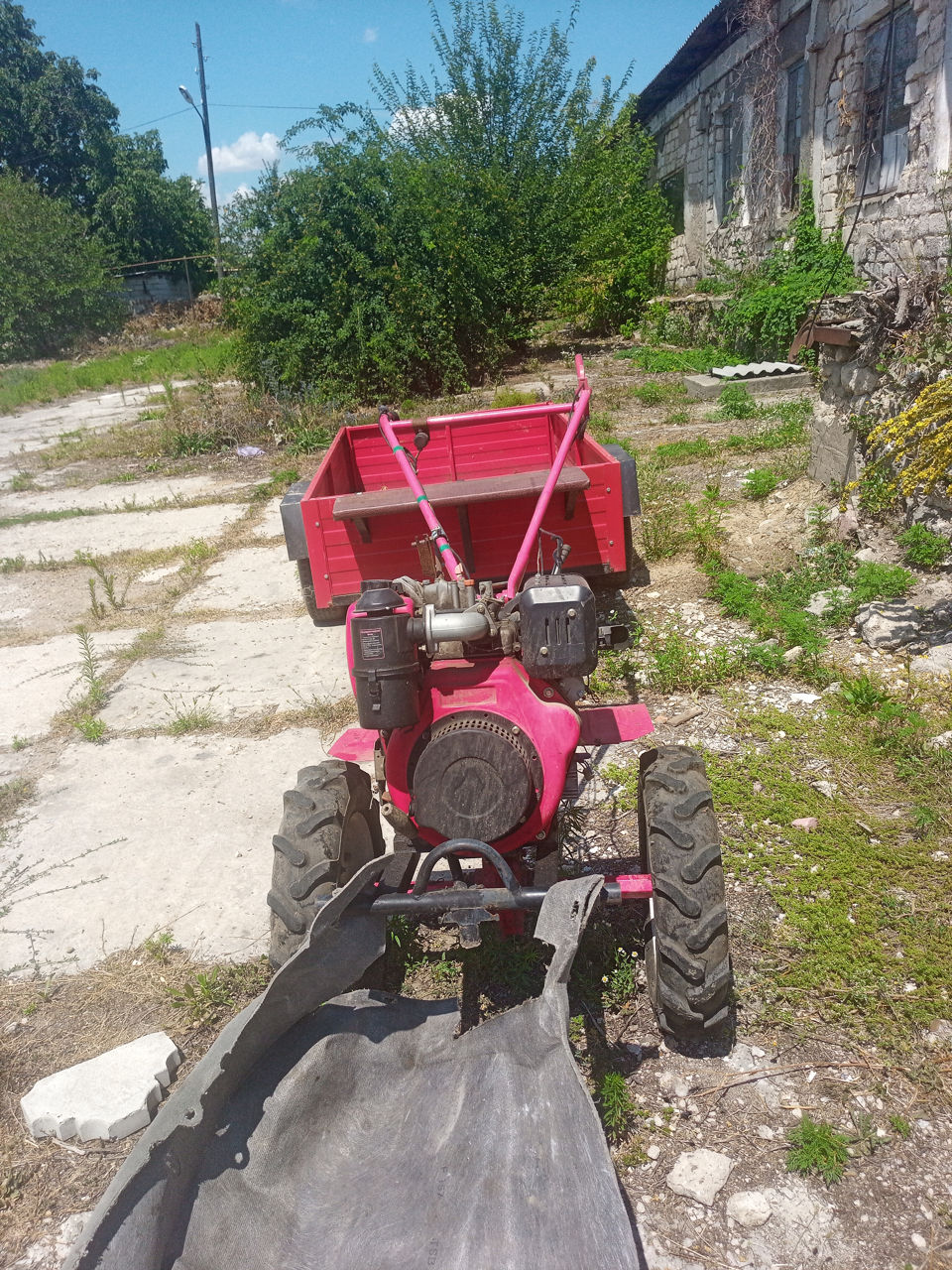 Продам мотоблок с прицепом!