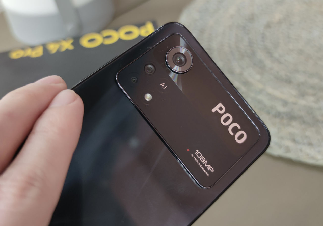 Смартфон poco камера. Xiaomi mi 10 Pro 5g. Мини смартфоны 2022. Поко x4. Poco m4 5g 2022.