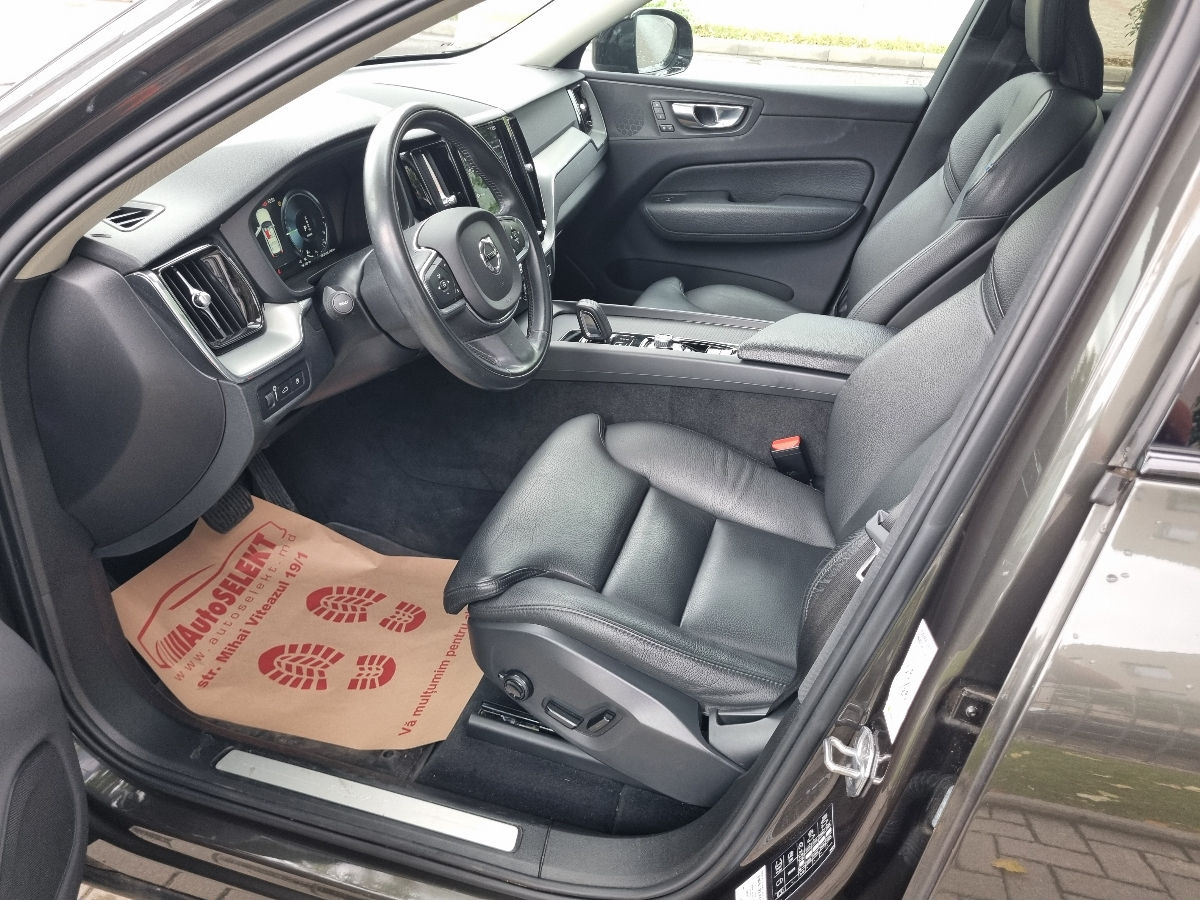 Volvo XC60 2021 photo 6