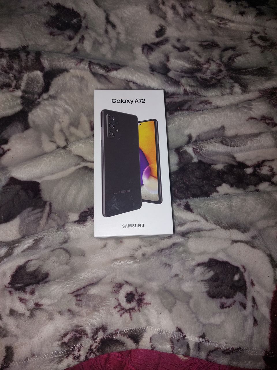 Продам телефон самсунг А72