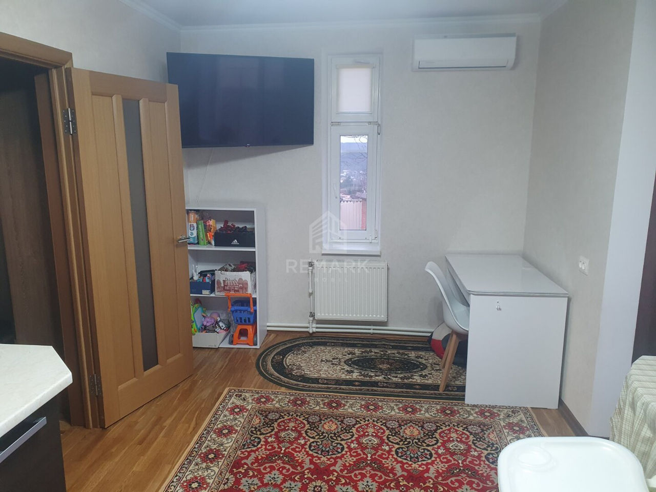 Vânzare casă, Tohatin, 90 mp, 154900 € foto 4