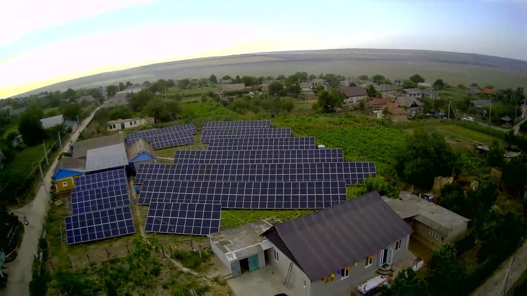 Parc fotovoltaic 200kw + depozit + spatiu comercial Afacere la cheie foto 0
