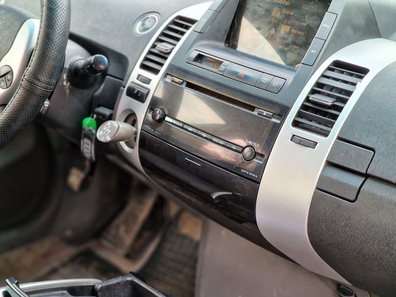 Toyota Prius фото 9