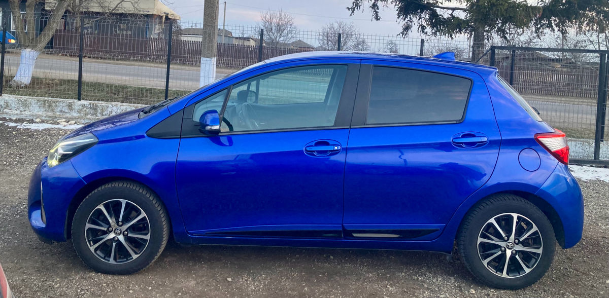 Toyota Yaris foto 3