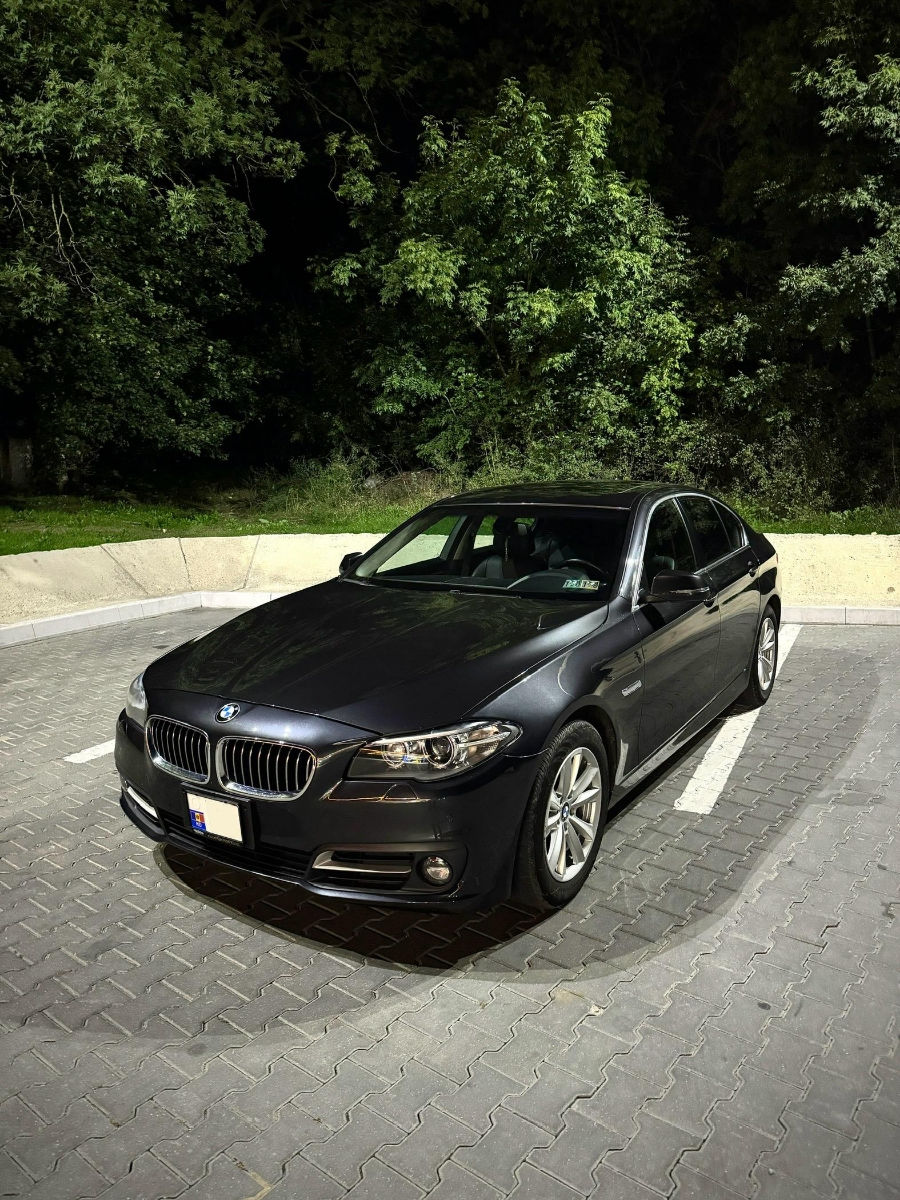 BMW 5 Series foto 0