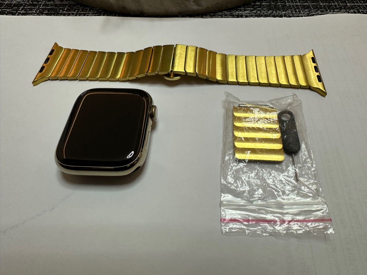 Apple Watch Series 7 Gold 45mm (GPS + Cellular) 32Gb foto 1