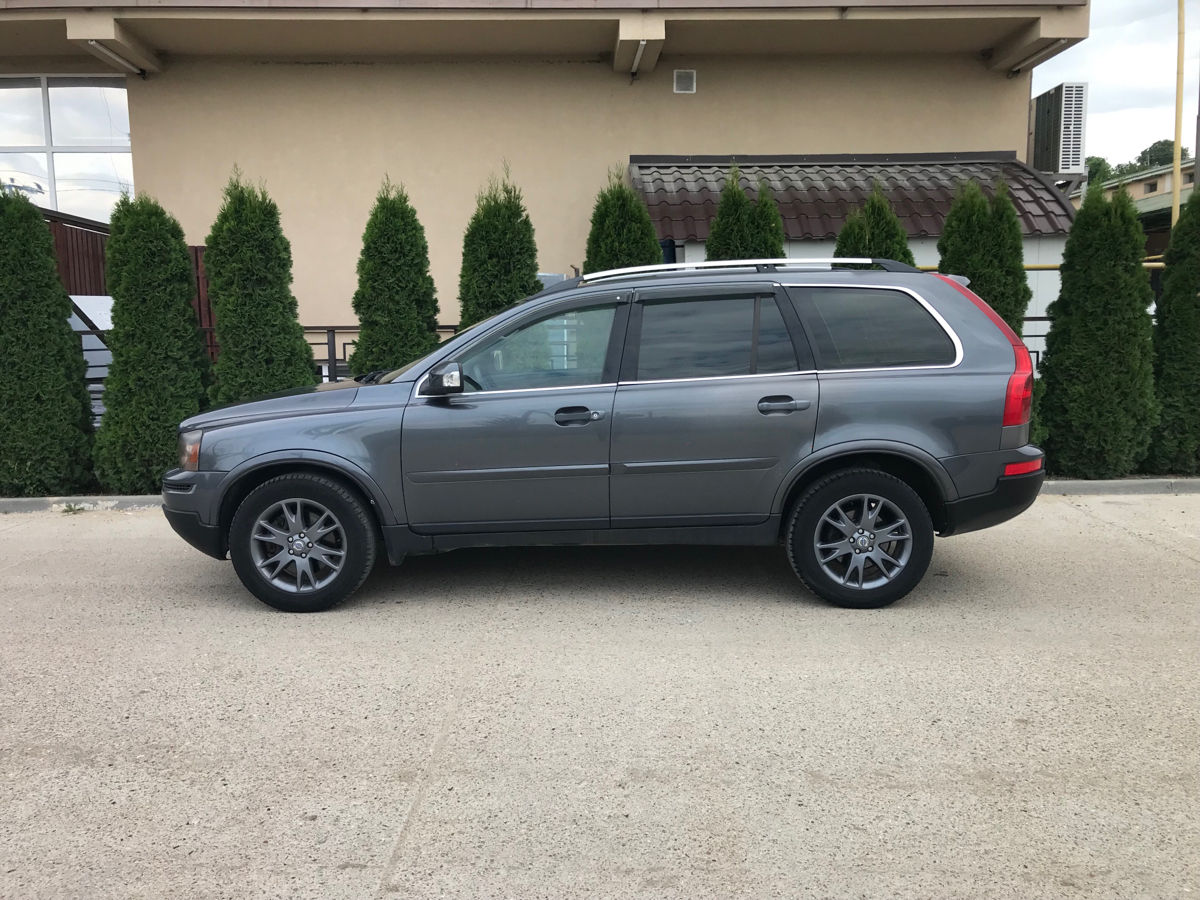 Volvo XC90 foto 1