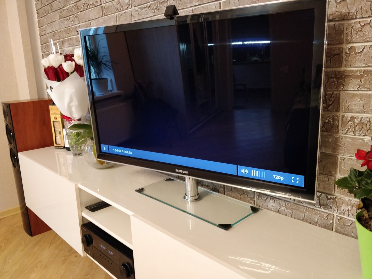 Телевизоры высотой 40 см. Телевизор Samsung 40 дюймов Smart TV. Телевизор самсунг 102 см диагональ. Телевизор самсунг диагональ 40 дюймов. Телевизор плазма 40 дюймов.