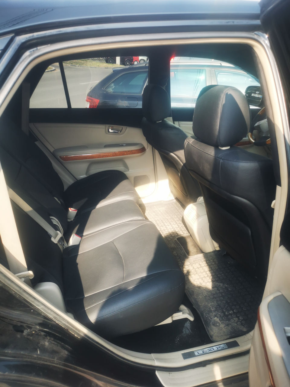 Lexus RX Series фото 8